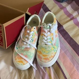 Womens brand new VANS new with tags